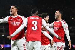 Arsenal bóp nghẹt Bayern Munich: Uy lực khủng khiếp, bóng dáng nhà vô địch
