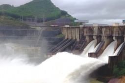 Để hồ chứa, thủy điện không thành 'bom nước'