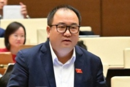 Cảnh báo nguy cơ 'người sẽ biến thành máy trước khi máy biến thành người'