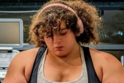 Bạn trẻ - Cuộc sống - 'Người phụ nữ khỏe nhất thế giới' bị tước danh hiệu vì là đàn ông