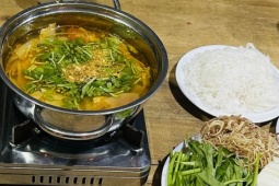 Người đàn ông tăng vọt huyết áp vì thói quen nhúng rau khi ăn lẩu