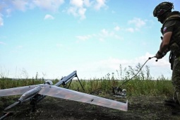 Nga phát triển UAV chuyên săn lùng HIMARS, pháo NATO