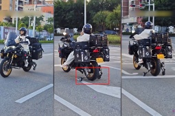 Clip: Cô gái gây chú ý với cách dừng chờ đèn đỏ không cần chống chân có 1-0-2