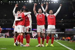 Arsenal khiến Bayern sáng mắt ra: Bẻ nanh "Hùm xám" không khó, độc cô cầu bại Cúp C1