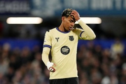 2 đội Madrid sáng cửa đi tiếp, báo thân Real "khịa" Barca vì gần nhóm bị loại cúp C1