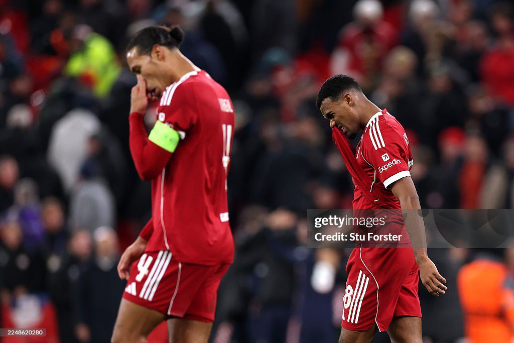 Liverpool tiếp tục thảm bại ngay trên sân nhà