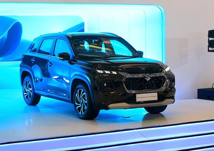 Suzuki Grand Vitara 2025 là bản nâng cấp trang bị,&nbsp;không thay đổi thiết kế hay động cơ