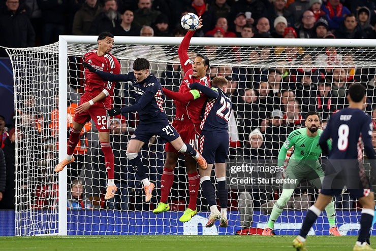 Sai lầm của Van Dijk