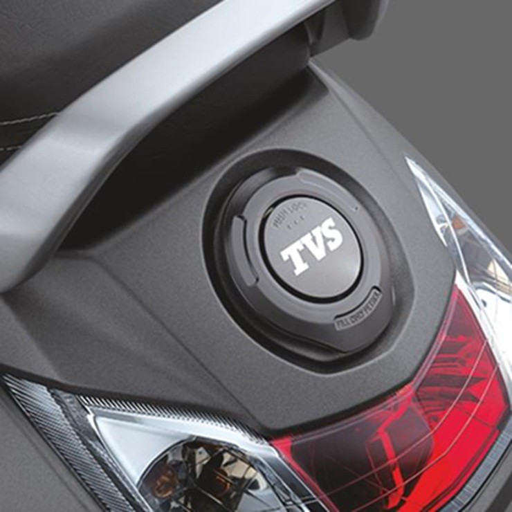 Xe ga "na ná" LEAD bán giá 19 triệu đồng tại Việt Nam - 5