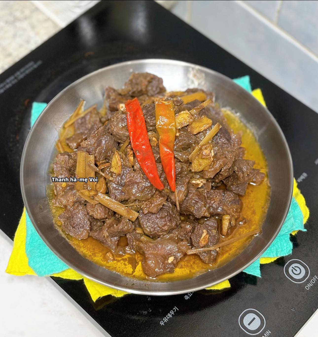 Trời lạnh mà nấu thịt bò theo cách này, ăn cùng cơm nóng bao nhiêu cũng hết - 1