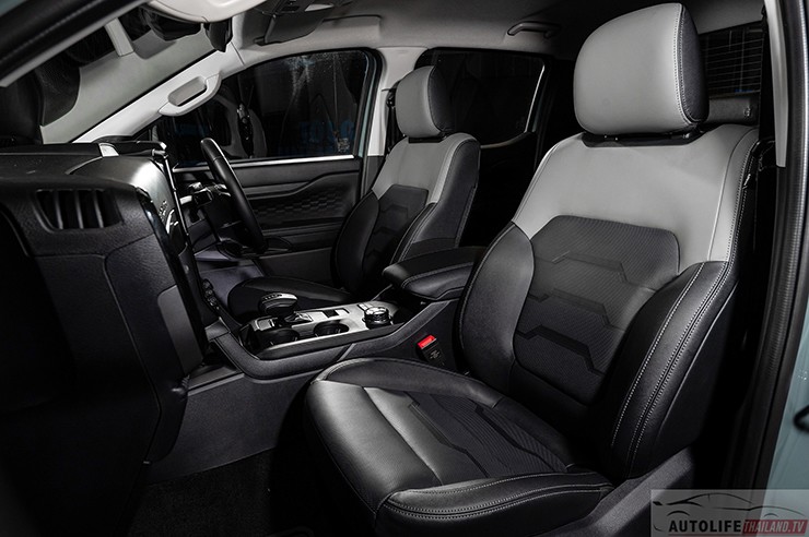 Nội thất Ford Ranger Super Duty mang phong cách hiện đại