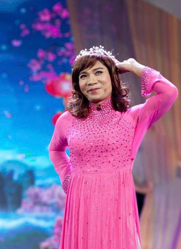 NSND Công Lý trong vai Cô Đẩu của chương trình Gặp nhau cuối năm - Táo Quân