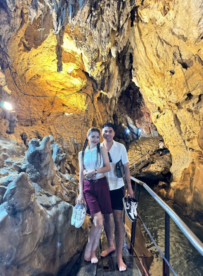 Chuyện tình lãng mạn của Đức Huy và Huyền Trang 'Mù Tạt' - 12