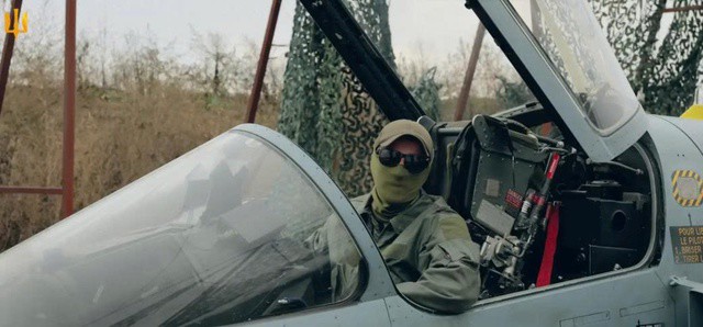 Phi công Ukraine lái máy bay Mirage. (Nguồn: Không quân Ukraine)