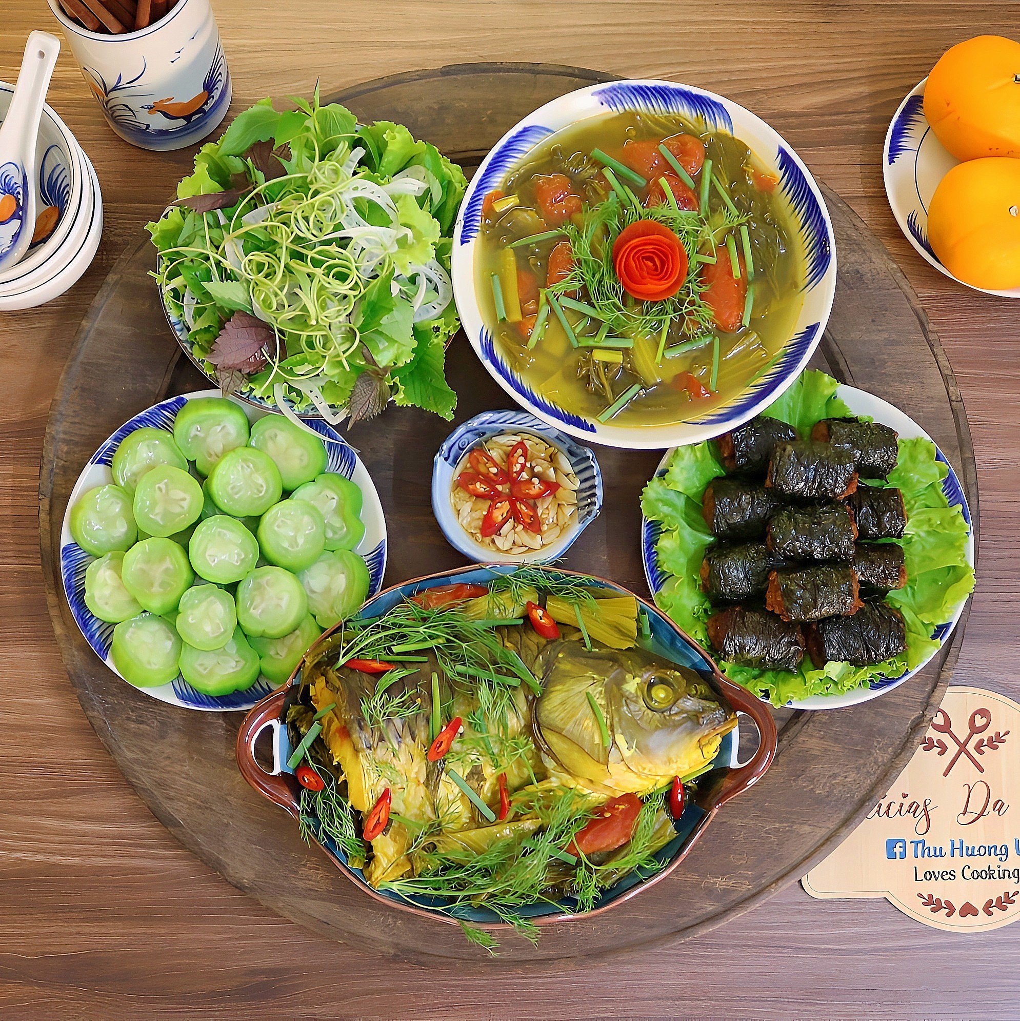 Cá chép om dưa - Chả xương sông - Mướp hương luộc - Rau sống rau thơm&nbsp;