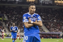 Mbappe ghi bàn như máy ở Cúp C1: Kỷ lục  " khủng "  của Ronaldo bị lung lay