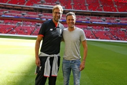 Liverpool nhắm Enrique thay Slot, bất ngờ Klopp có thể trở lại cứu  " con tàu đắm " 