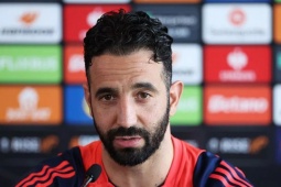 HLV Amorim thừa nhận MU trình kém Crystal Palace, báo tin xấu về Maguire  & amp; Cunha