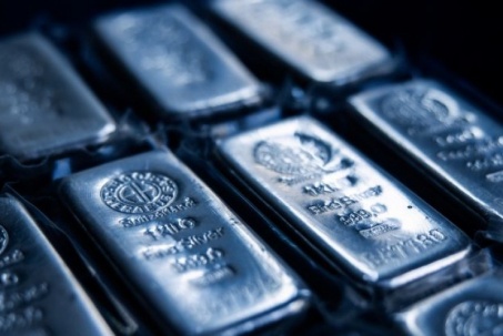 Giá bạc lập kỷ lục mới: Điều gì đang đẩy thị trường kim loại quý vào tình trạng căng thẳng nghiêm trọng?