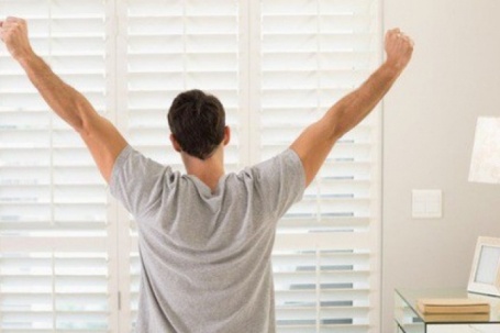 Đàn ông sau 55 tuổi có 3 dấu hiệu này lúc thức dậy là đại phúc: Ai có đủ xin chúc mừng