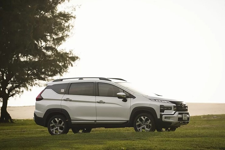Giá xe Mitsubishi Xpander Cross cập nhật tháng 11/2025 - 11