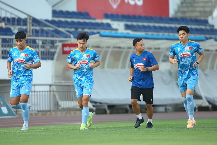 Đình Bắc cùng Lý Đức và Minh Phúc đã hội quân cùng U22 Việt Nam