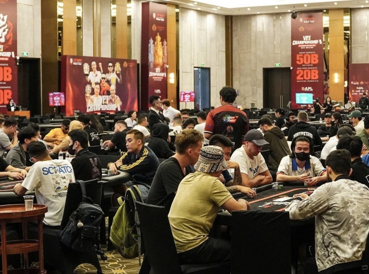 Chính phủ kéo dài thời gian thí điểm cho người Việt vào chơi casino. Ảnh minh họa