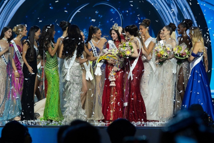 Miss Universe 2025 gặp quá nhiều ồn ào.