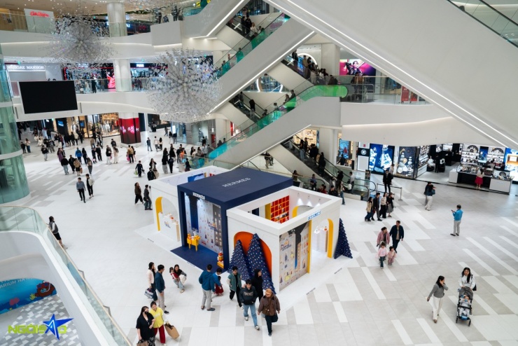 Chi chục triệu đồng săn hàng hiệu dịp Black Friday - 1