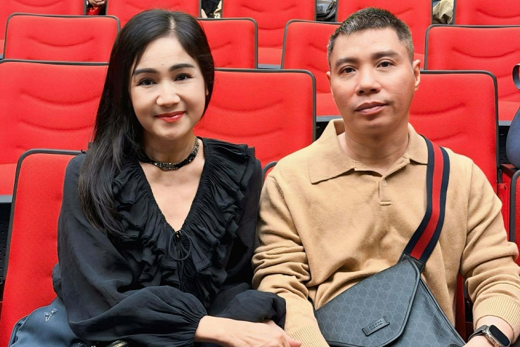 NSND Công Lý trong lần hội ngộ đồng nghiệp - NSND Thu Hà.&nbsp;