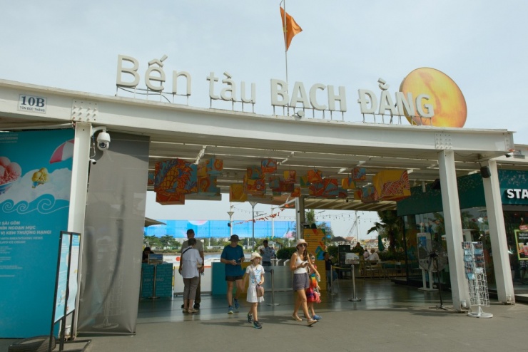 Nửa ngày trên thuyền khám phá Bình Dương - Củ Chi - 1