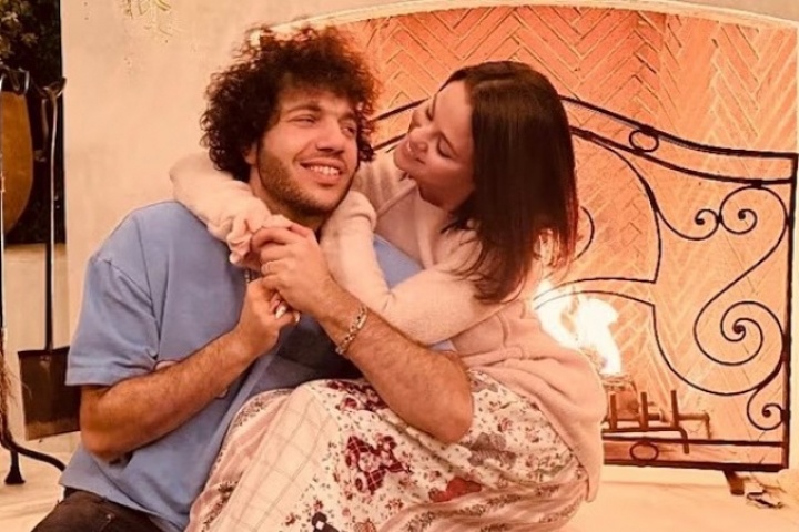 Selena Gomez tận hưởng kỳ nghỉ lễ đầu tiên bên chồng