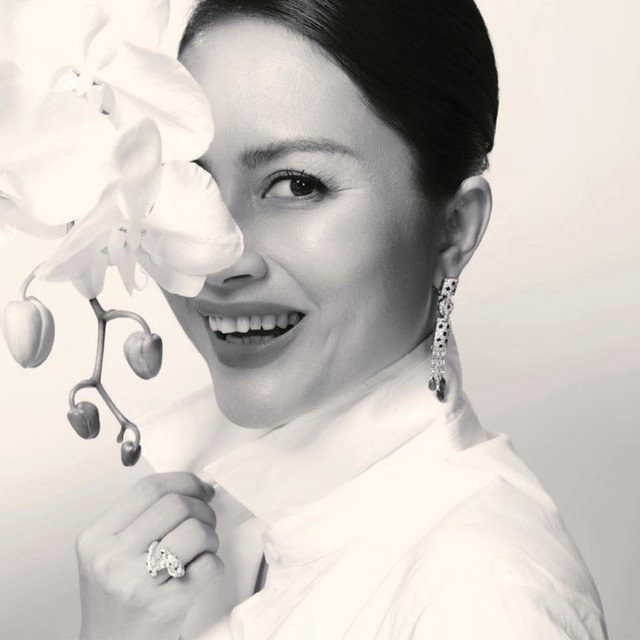 Thực tế, Đỗ Thị Hải Yến đã 43 tuổi và trải qua 3 lần sinh nở nhưng ở đời thực cô vẫn giữ được vẻ đẹp "nàng thơ", đằm thắm, dịu dàng.