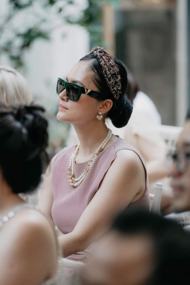 Mỗi lần xuất hiện Đỗ Thị Hải Yến lại nổi bật giữa đám đông bởi nét xinh đẹp "trời ban" của mình.