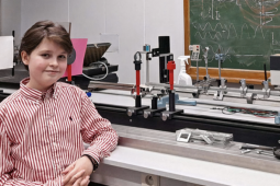 Tiến sĩ 15 tuổi muốn giúp con người 'bất tử'