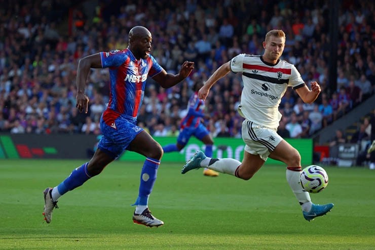 Crystal Palace (áo sẫm) có thể gây ra khó khăn cho MU