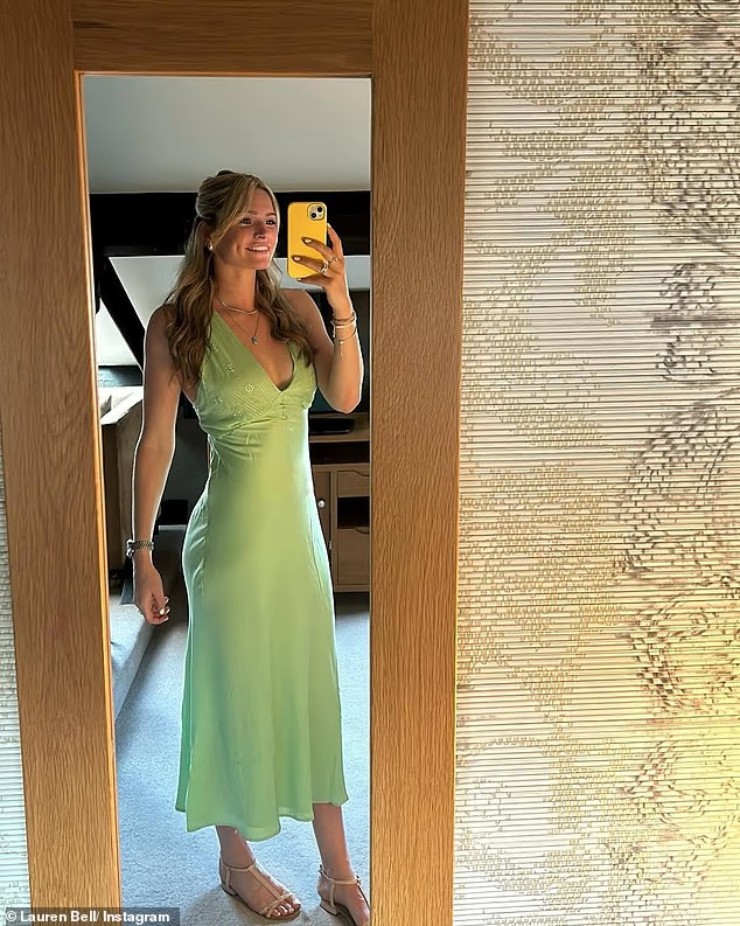 Nữ VĐV cao 1m88 có nhan sắc phi phàm, được ngợi ca "đẹp nhất thế giới" - 3