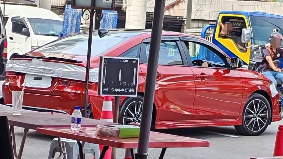 Toyota Vios Hybrid sắp ra mắt tại, khách hàng Việt mong đợi từng ngày - 1