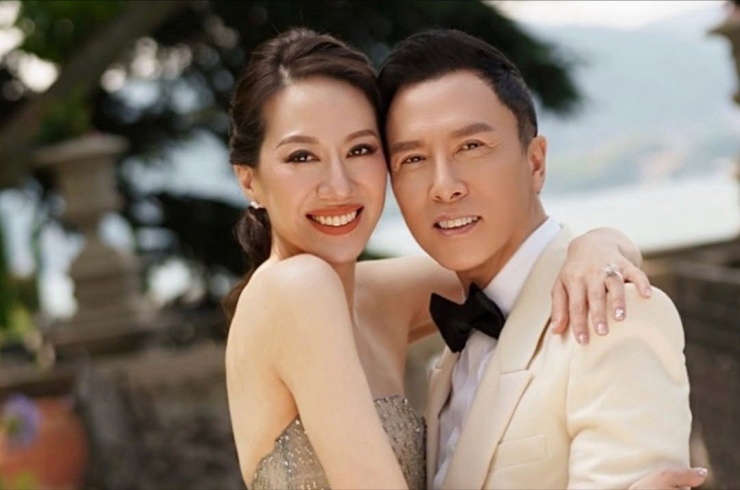 Chân Tử Đan quyên góp một triệu USD Hong Kong giúp đỡ nạn nhân vụ cháy. Ảnh: IG.