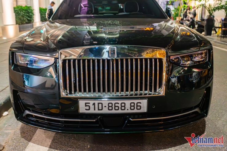 Xe siêu sang Rolls-Royce giá 50 tỷ của đại gia Hà Nội gắn biển số giá 110 triệu - 3