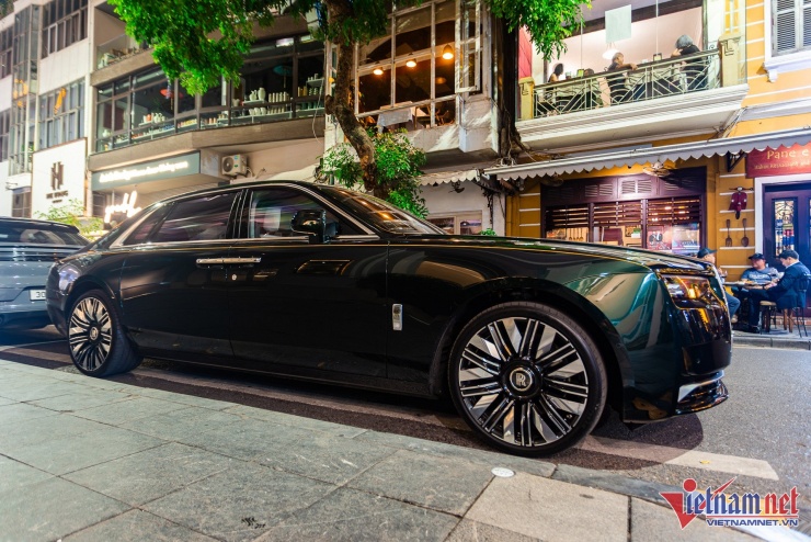 Xe siêu sang Rolls-Royce giá 50 tỷ của đại gia Hà Nội gắn biển số giá 110 triệu - 5