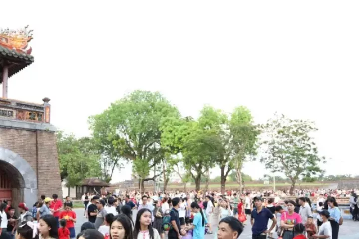 Huế thu 11.700 tỷ đồng từ du lịch