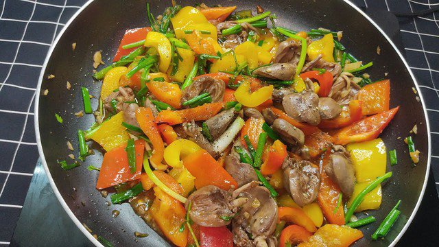 Gà có bộ phận 'siêu dinh dưỡng', bổ tim lại cực tốt cho người thiếu máu, chế biến được nhiều món ngon - 8