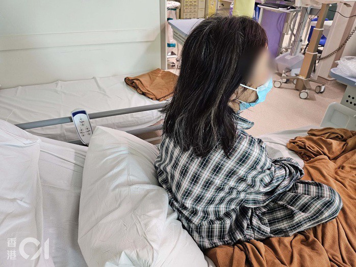 Khi kể lại sự việc với phóng viên, bà Hồ thừa nhận mình đã may mắn. Ảnh: HK01