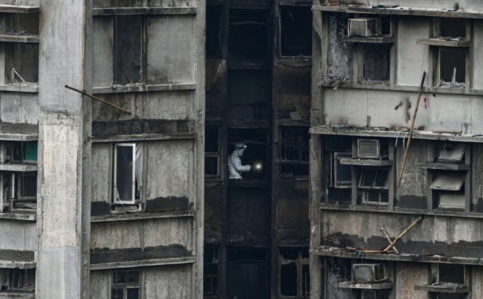 Cảnh đổ nát sau thảm họa cháy chung cư ở Hồng Kông. Nguồn: Karma Lo