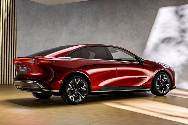 Mazda 6e theo đuổi phong cách thiết kế KODO