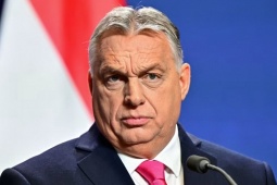 Thế giới - Thủ tướng nước thành viên EU gây tranh cãi khi thăm Nga, cảnh báo châu Âu về Ukraine