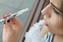 Du lịch - 6 lỗi có thể bị phạt nặng khi du lịch nhưng ít khách biết