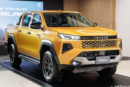 Đại lý Toyota tại Việt Nam nhận cọc dòng xe Hilux mới