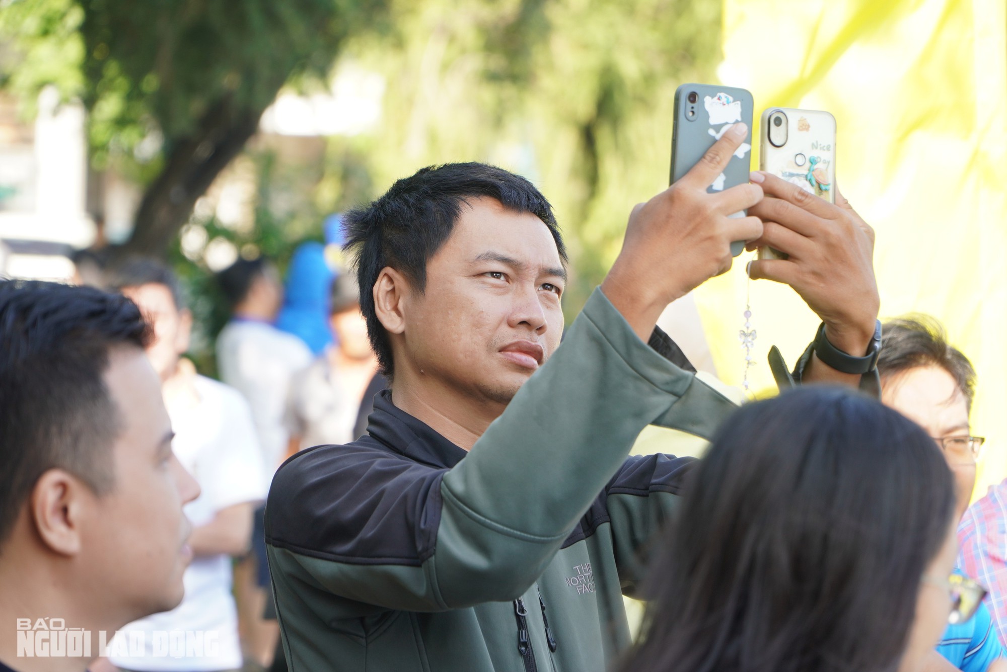 Lễ hội đua ghe ngo cúp Xuân Hòa mở rộng thu hút đông đảo người dân đến xem